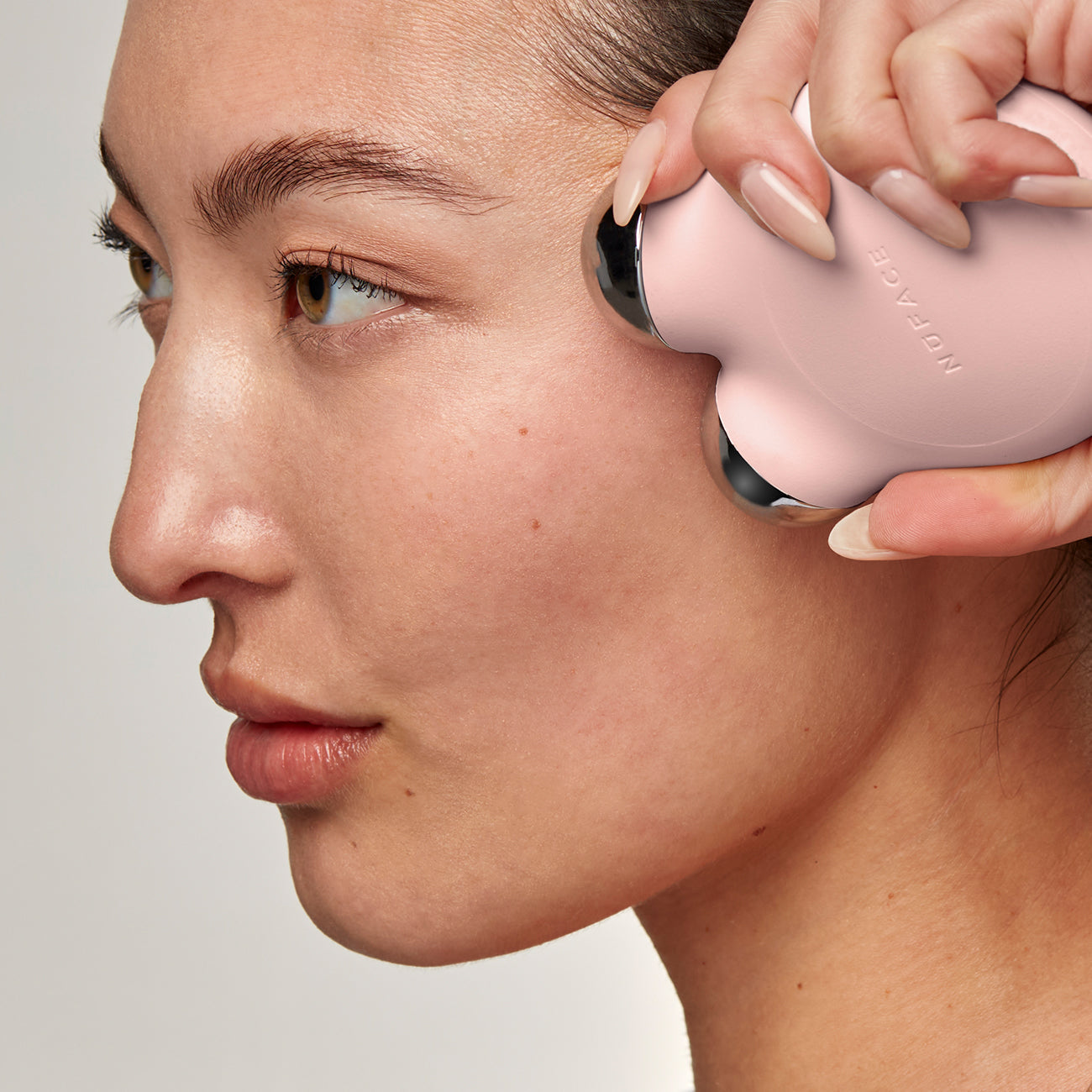 Nuface: MINI+ Facial Toning Device (Purple)